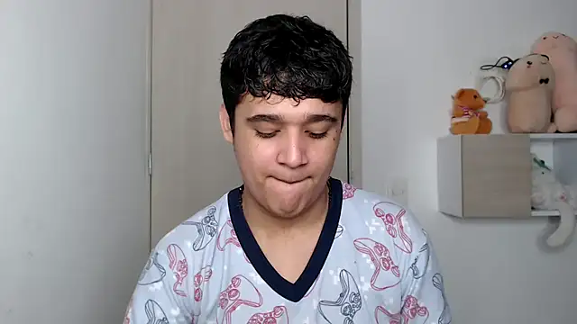 Snapshot of kaiine190 chatting on October 2025 06:47:01 AM kaiine190 online show from October 2025 06:47:01 AM