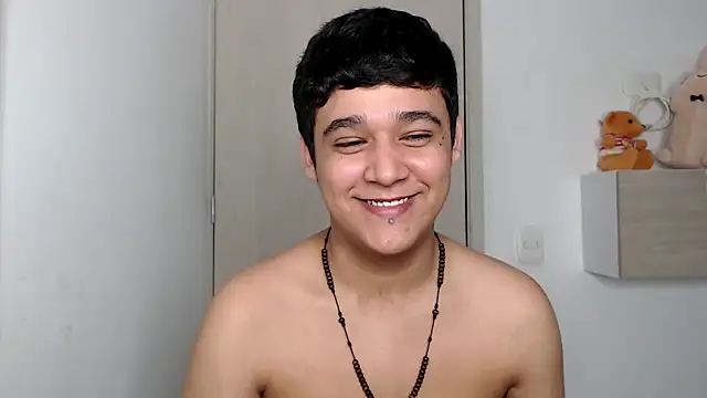 Snapshot of kaiine190 chatting on October 2025 09:15:02 PM kaiine190 online show from October 2025 09:15:02 PM