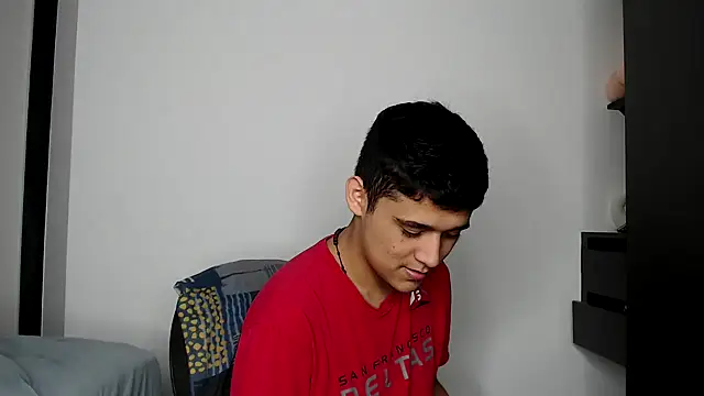 Snapshot of kaiine190 chatting on March 2026 07:19:01 PM kaiine190 online show from March 2026 07:19:01 PM