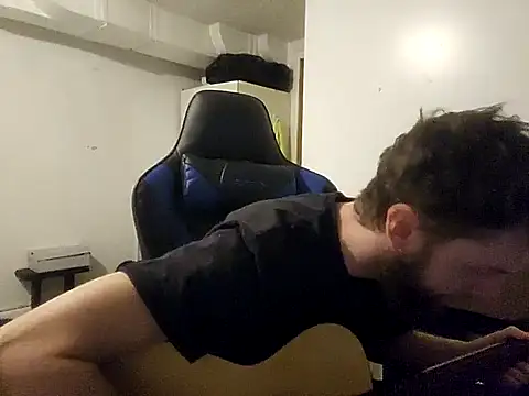 Snapshot of Talenjames4 chatting on December 2025 02:06:02 AM Talenjames4 online show from December 2025 02:06:02 AM