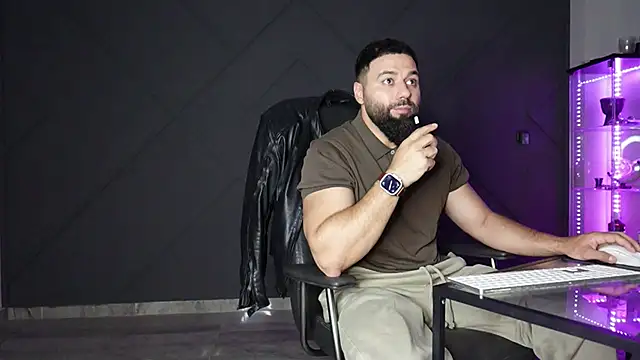 mattmasterss online show from April 2026 12:50:01 AM