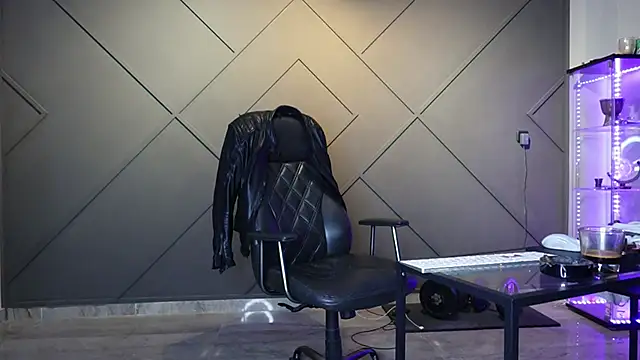 mattmasterss online show from May 2026 08:14:02 PM
