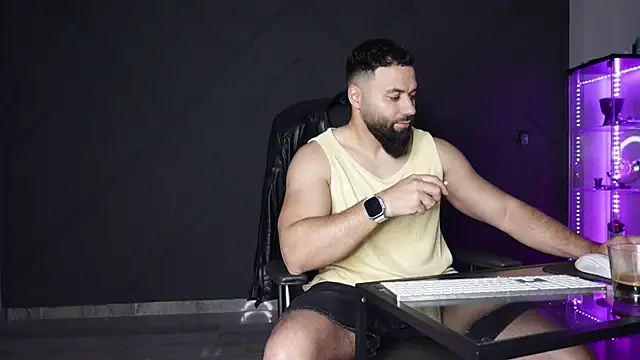 mattmasterss online show from May 2026 10:38:02 PM