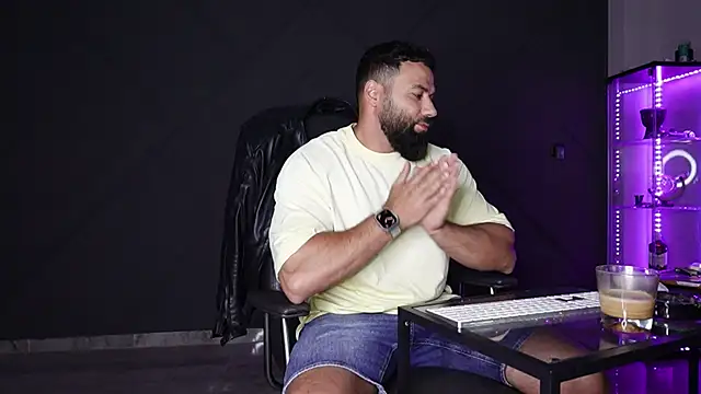 mattmasterss online show from May 2026 07:09:01 PM