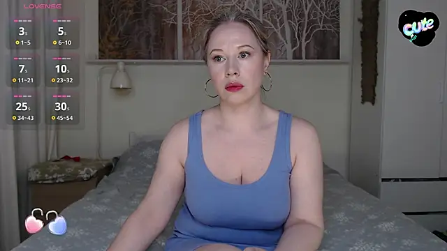 Snapshot of mary_linn chatting on February 2025 12:45:02 PM mary linn online show from February 2025 12:45:02 PM