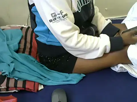 Ma-yolo001 online show from February 2025 07:28:01 AM