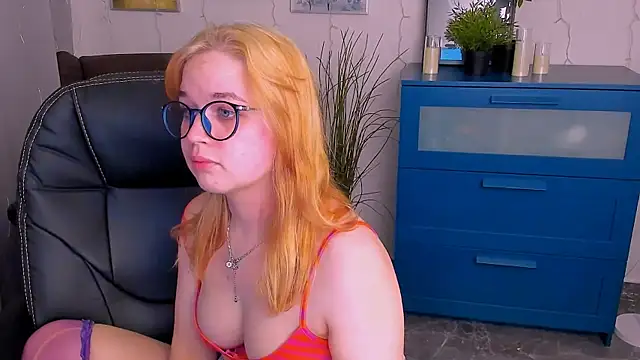 AlicePopsy online show from January 2025 06:35:02 PM