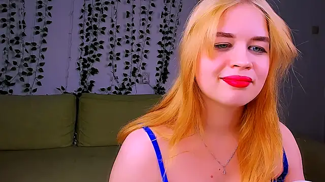 AlicePopsy online show from February 2025 06:04:02 PM