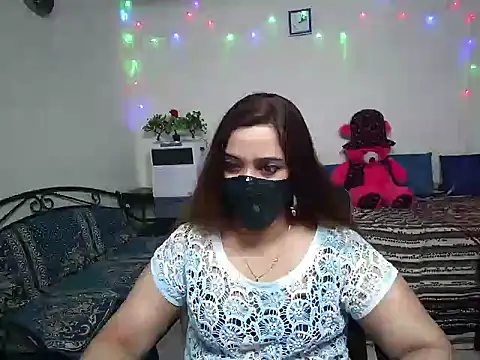 Arushisingh8888 online show from December 2024 08:37:02 AM