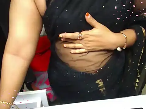 Arushisingh8888 online show from November 2025 12:59:01 PM