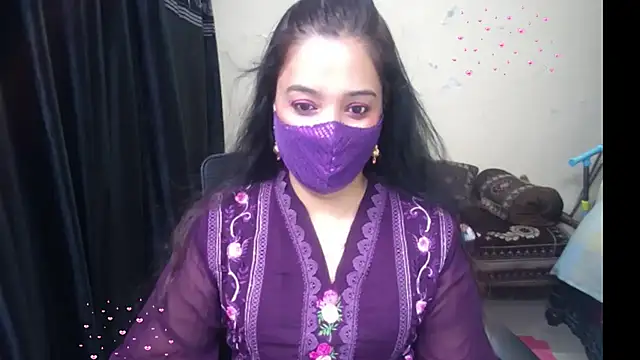Arushisingh8888 online show from May 2026 02:02:01 PM