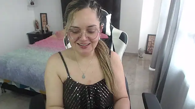 Snapshot of samy_vsn chatting on February 2025 05:31:01 PM samy vsn online show from February 2025 05:31:01 PM