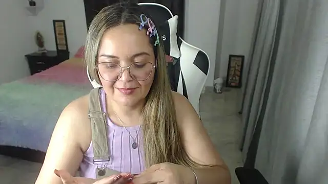 Snapshot of samy_vsn chatting on February 2025 11:26:01 PM samy vsn online show from February 2025 11:26:01 PM