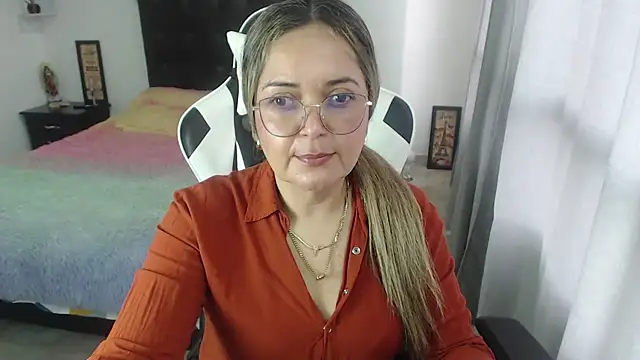 Snapshot of samy_vsn chatting on February 2025 05:05:02 PM samy vsn online show from February 2025 05:05:02 PM