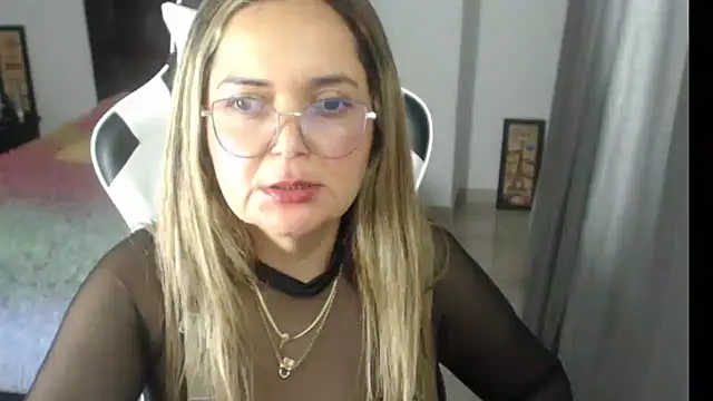 Snapshot of samy_vsn chatting on February 2025 11:15:01 PM samy vsn online show from February 2025 11:15:01 PM