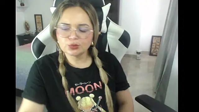 Snapshot of samy_vsn chatting on February 2025 02:41:01 PM samy vsn online show from February 2025 02:41:01 PM