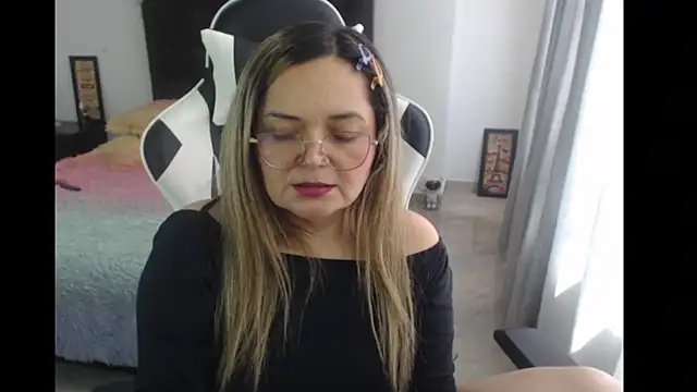 Snapshot of samy_vsn chatting on March 2025 07:17:02 PM samy vsn online show from March 2025 07:17:02 PM