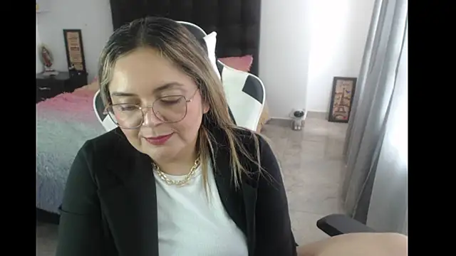 Snapshot of samy_vsn chatting on March 2025 05:22:01 PM samy vsn online show from March 2025 05:22:01 PM