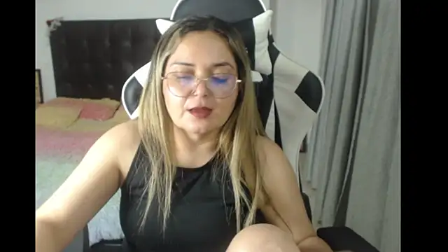 Snapshot of samy_vsn chatting on March 2025 12:40:02 AM samy vsn online show from March 2025 12:40:02 AM