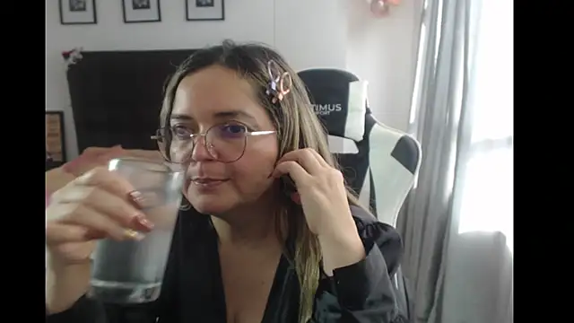 Snapshot of samy_vsn chatting on March 2025 09:16:01 PM samy vsn online show from March 2025 09:16:01 PM