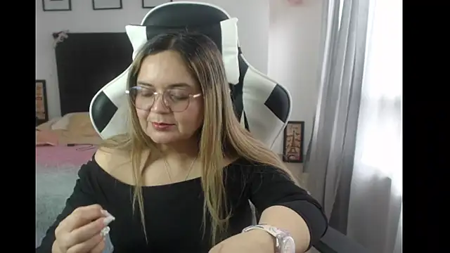 Snapshot of samy_vsn chatting on March 2025 06:55:01 PM samy vsn online show from March 2025 06:55:01 PM