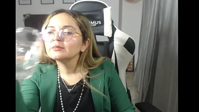 Snapshot of samy_vsn chatting on March 2025 01:02:02 AM samy vsn online show from March 2025 01:02:02 AM