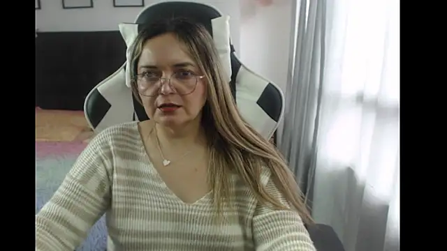 Snapshot of samy_vsn chatting on March 2025 06:18:01 PM samy vsn online show from March 2025 06:18:01 PM