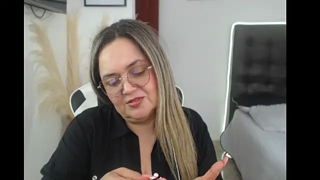 Snapshot of samy_vsn chatting on September 2025 07:48:01 PM samy vsn online show from September 2025 07:48:01 PM