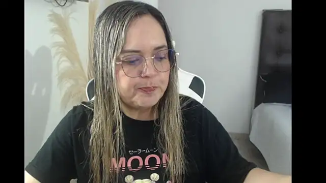 Snapshot of samy_vsn chatting on September 2025 05:03:01 PM samy vsn online show from September 2025 05:03:01 PM