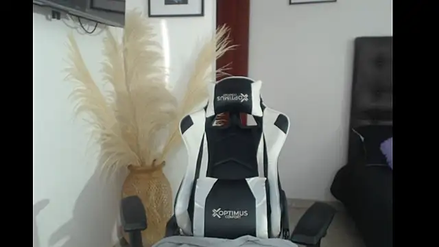 Snapshot of samy_vsn chatting on September 2025 09:51:01 PM samy vsn online show from September 2025 09:51:01 PM