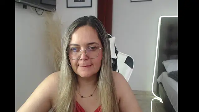 Snapshot of samy_vsn chatting on September 2025 06:13:02 PM samy vsn online show from September 2025 06:13:02 PM