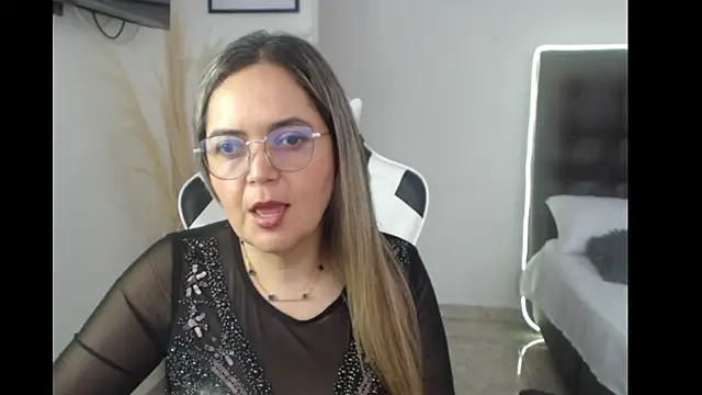 Snapshot of samy_vsn chatting on October 2025 05:11:02 PM samy vsn online show from October 2025 05:11:02 PM