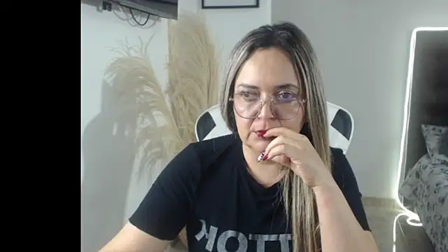 Snapshot of samy_vsn chatting on October 2025 12:22:02 AM samy vsn online show from October 2025 12:22:02 AM