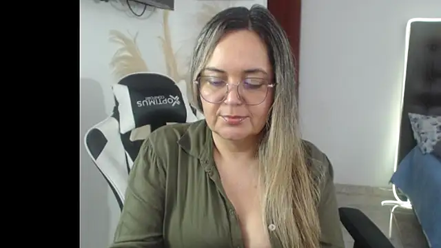 Snapshot of samy_vsn chatting on October 2025 05:46:02 PM samy vsn online show from October 2025 05:46:02 PM