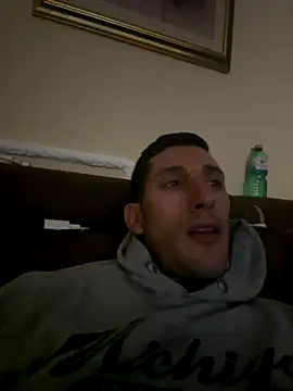 Gionnytav online show from November 2025 07:43:01 PM