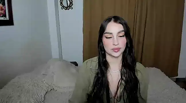 Snapshot of teseo_and_afroditha_ chatting on March 2025 04:32:01 AM teseo and afroditha online show from March 2025 04:32:01 AM