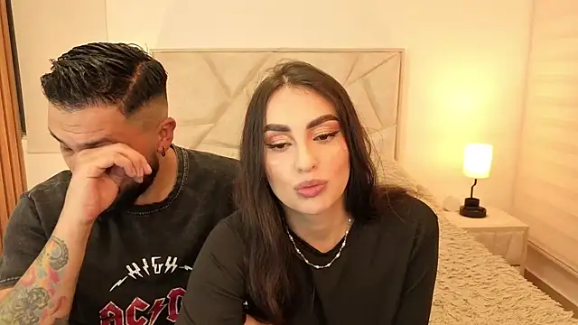 Snapshot of teseo_and_afroditha_ chatting on October 2025 04:24:01 AM teseo and afroditha online show from October 2025 04:24:01 AM