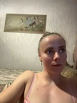 AlisaKissss online show from June 2026 07:18:02 PM