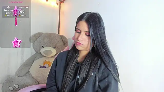 Snapshot of _elektrah chatting on November 2025 10:30:02 PM elektrah online show from November 2025 10:30:02 PM