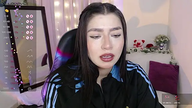 Snapshot of mily_thomson_b_ chatting on March 2026 01:31:02 AM mily thomson b online show from March 2026 01:31:02 AM