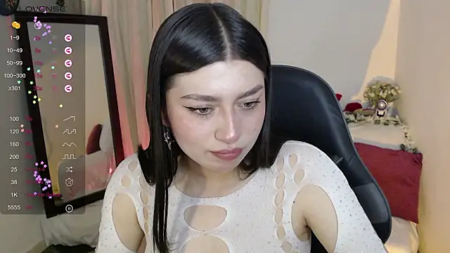 Snapshot of mily_thomson_b_ chatting on March 2026 12:04:02 AM mily thomson b online show from March 2026 12:04:02 AM