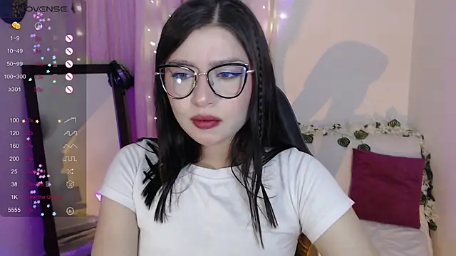 mily thomson b  online show from April 2026 12:35:02 AM
