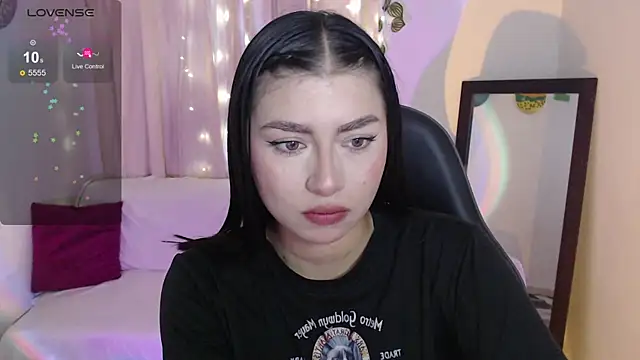 mily thomson b  online show from June 2026 10:52:01 PM