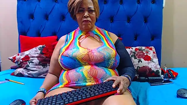 ebonycandy10 online show from April 2026 05:43:01 AM