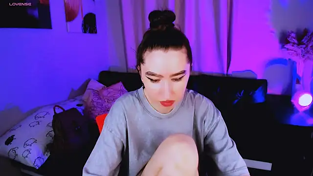 Lily xBabe online show from September 2025 08:25:01 AM