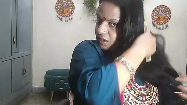 Snapshot of Sexy_komolika chatting on April 2026 04:15:01 PM Sexy komolika online show from April 2026 04:15:01 PM