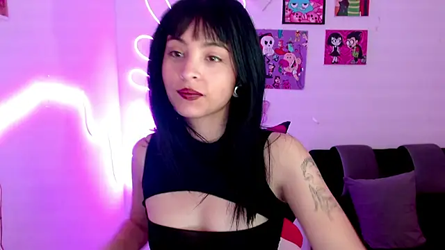 Snapshot of Kind_Scarlett chatting on February 2025 05:05:02 PM Kind Scarlett online show from February 2025 05:05:02 PM