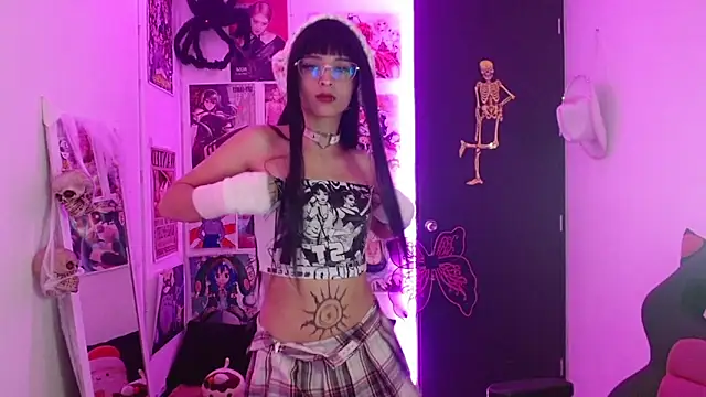 Snapshot of Kind_Scarlett chatting on November 2025 02:31:02 AM Kind Scarlett online show from November 2025 02:31:02 AM