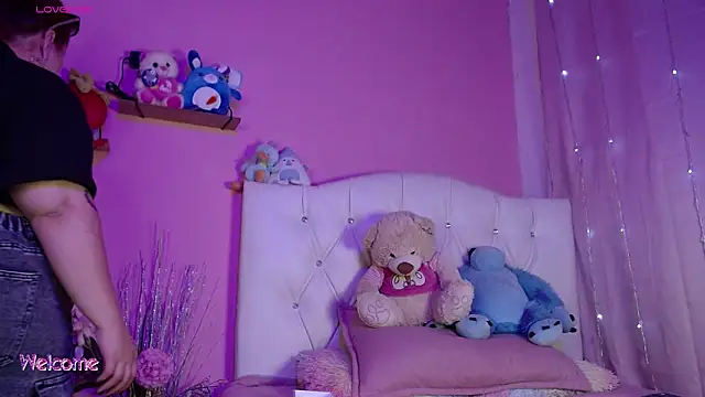 HECATE 23 online show from January 2026 01:15:02 PM