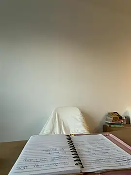 streetdoll online show from October 2025 06:45:01 AM